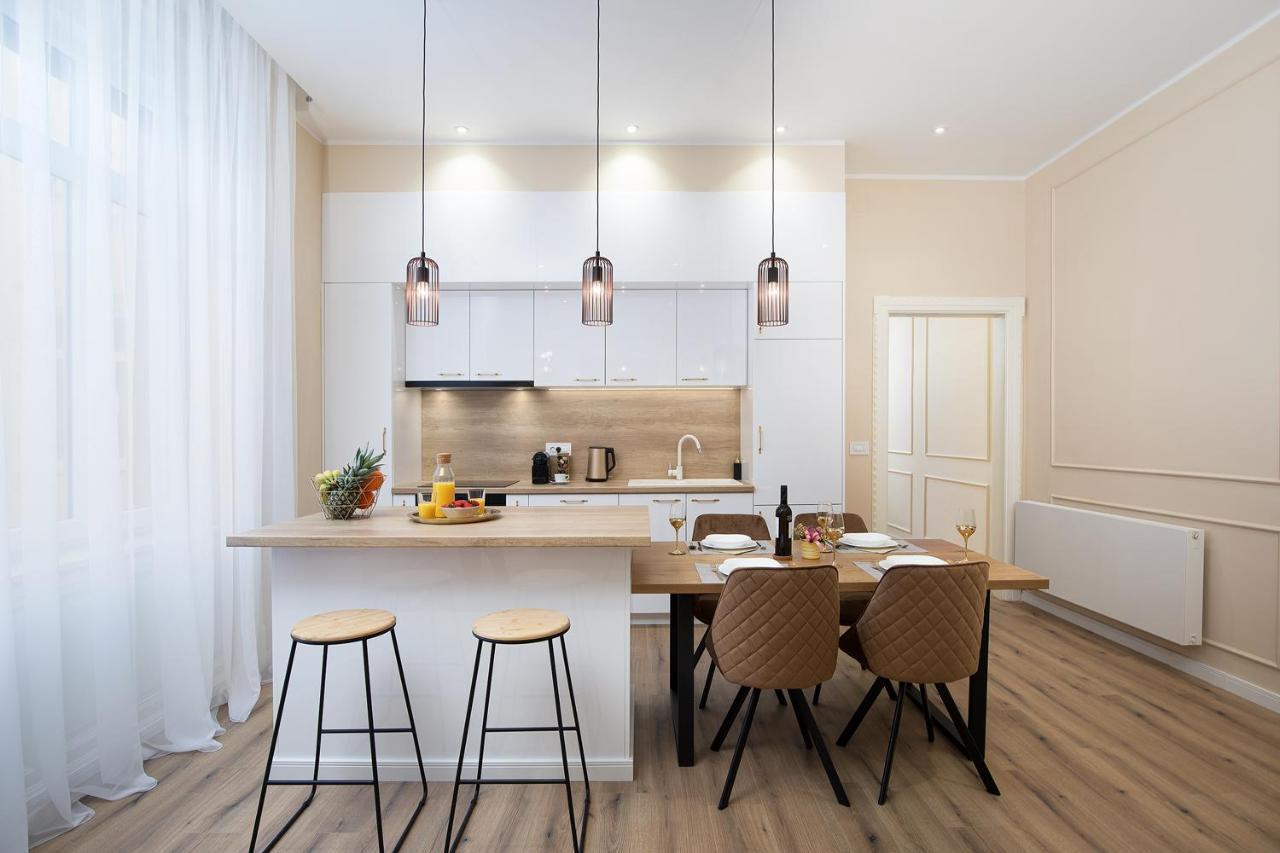 Grand Munz Apartment Pula Ngoại thất bức ảnh