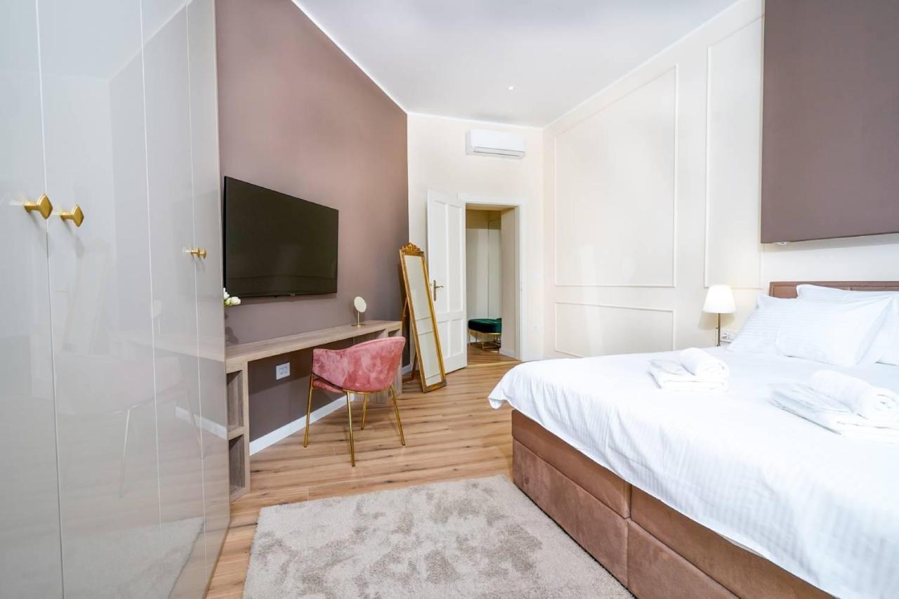 Grand Munz Apartment Pula Ngoại thất bức ảnh